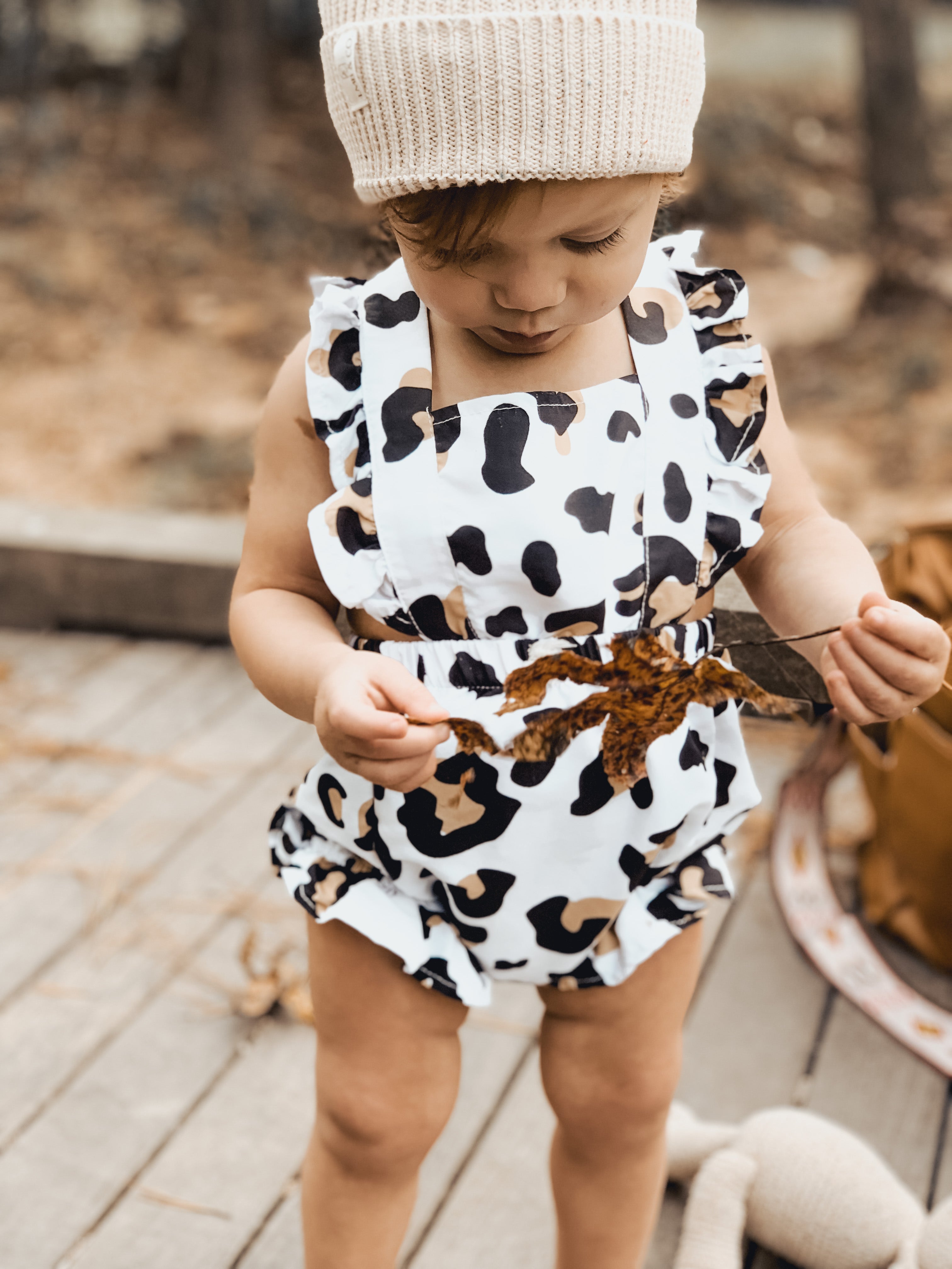 Baby girl deals leopard romper